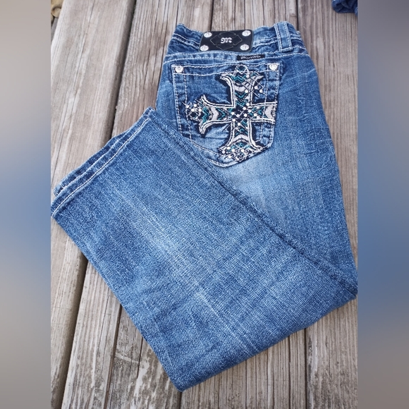 Miss Me Capri's - Picture 1 of 2